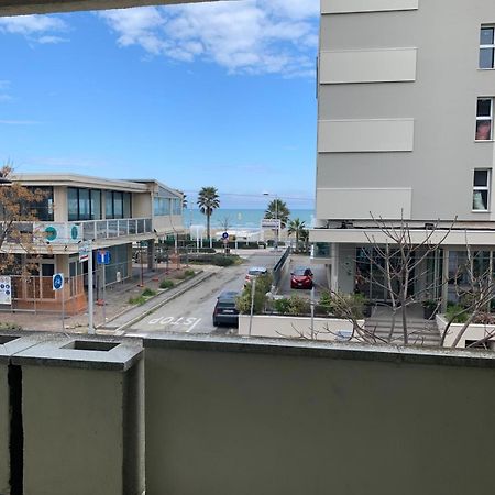 ריצ'יונה Hotel Panoramic מראה חיצוני תמונה