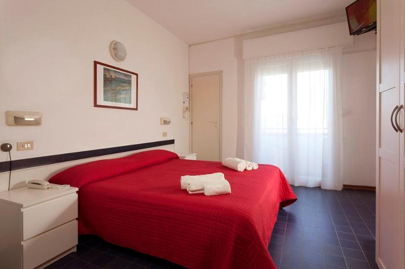 ריצ'יונה Hotel Panoramic מראה חיצוני תמונה